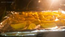 Kuhanje kmečkega krompirja v pečici: okusni recepti za pečen krompir